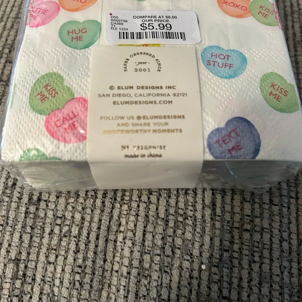 Heart-Shaped Plates and Napkin Set with Colorful conversation Hearts NEW